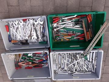 gereedschap ( zonder roest ! ) beschikbaar voor biedingen