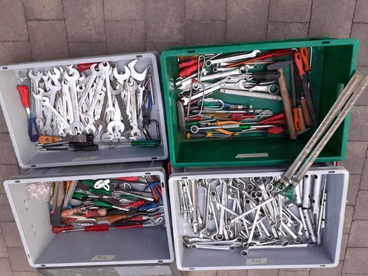 gereedschap ( zonder roest ! ), Doe-het-zelf en Bouw, Gereedschap | Handgereedschap, Zo goed als nieuw, Ophalen