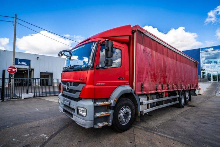 Mercedes-Benz AXOR 2533 -MP3+DHOLLANDIA 2.5T (bj 2013), Auto's, Vrachtwagens, Bedrijf, Te koop, Elektrische ramen, Mercedes-Benz