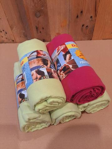 Sporthanddoek beschikbaar voor biedingen