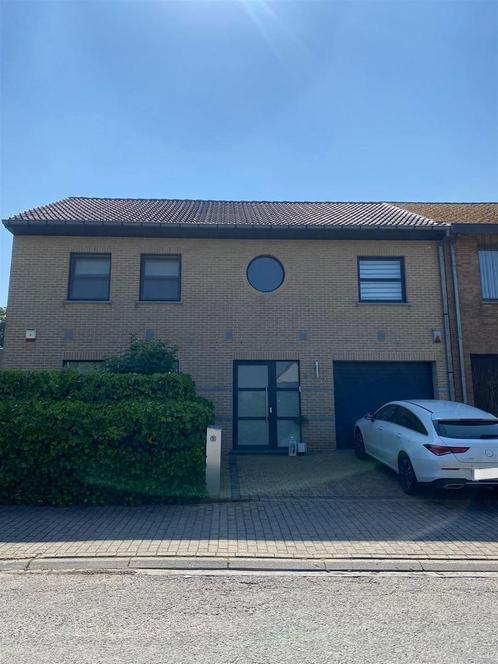 Huis te huur in Halle, 4 slpks, Immo, Huizen te huur, Vrijstaande woning