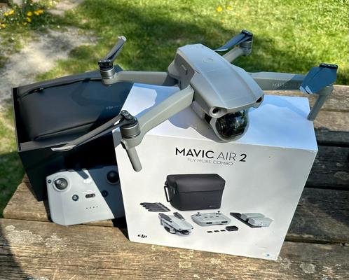 Drone Dji Mavic Air 2  (flycombo), Hobby en Vrije tijd, Modelbouw | Radiografisch | Vliegtuigen, Zo goed als nieuw, Ophalen