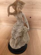 Statuette femme au chapeau avec mouton – style romantique, d, Verzamelen, Lord of the Rings, Ophalen of Verzenden, Zo goed als nieuw