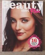 Beauty met Flair - Make-up tutorials, Make-up en Cosmetica, Ophalen of Verzenden, Zo goed als nieuw, Flair