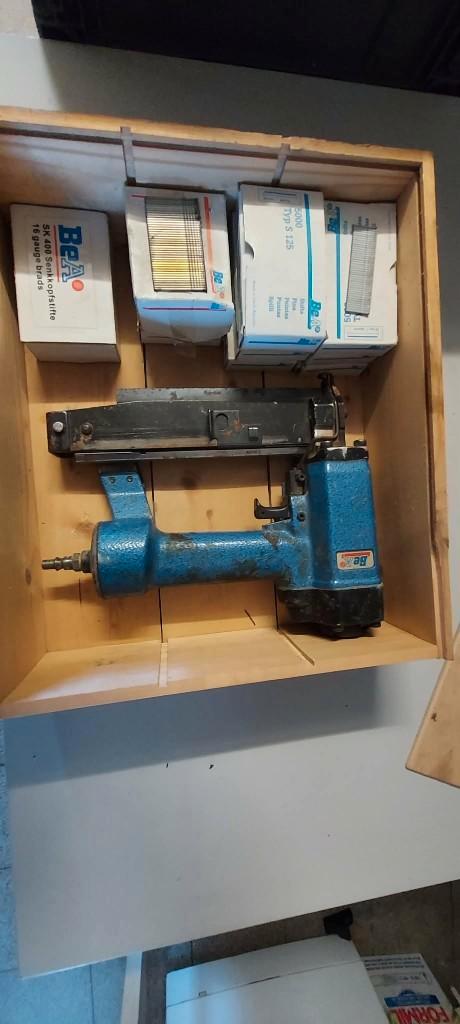 Spijkerpistool, Bricolage & Construction, Outillage | Outillage à main, Utilisé, Enlèvement