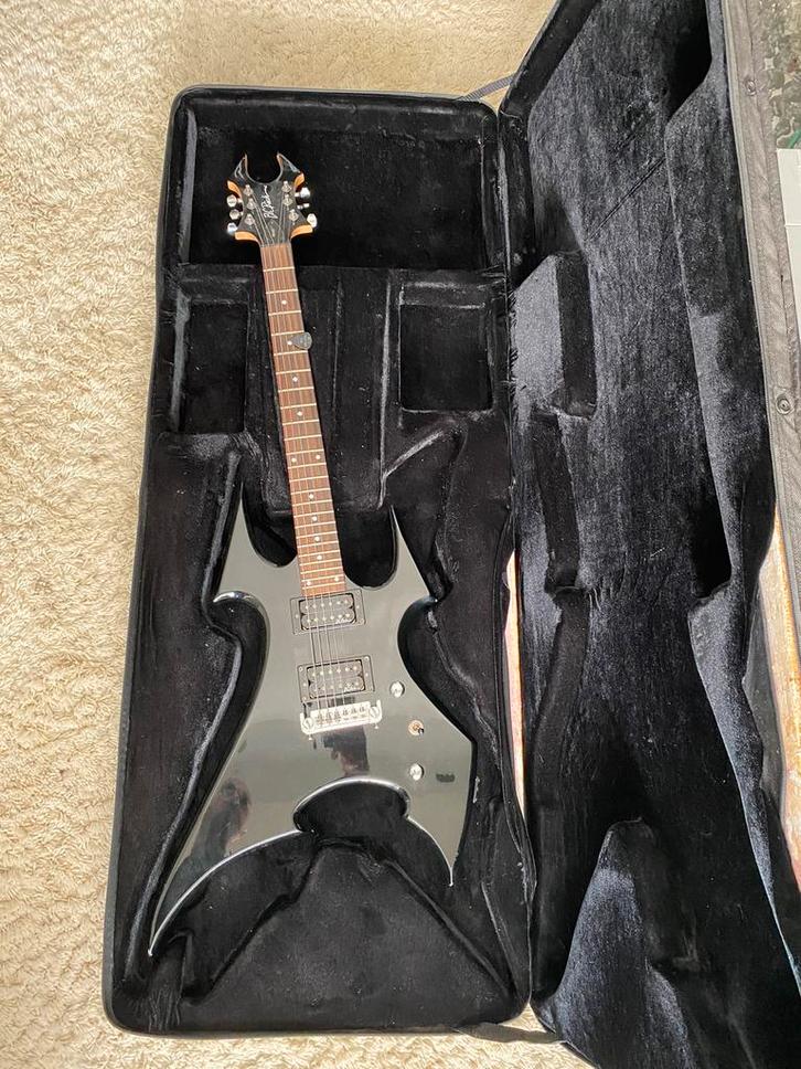 B.C. Rich Beast  zwart met softcase, Musique & Instruments, Instruments à corde | Guitares | Électriques, Utilisé, Enlèvement