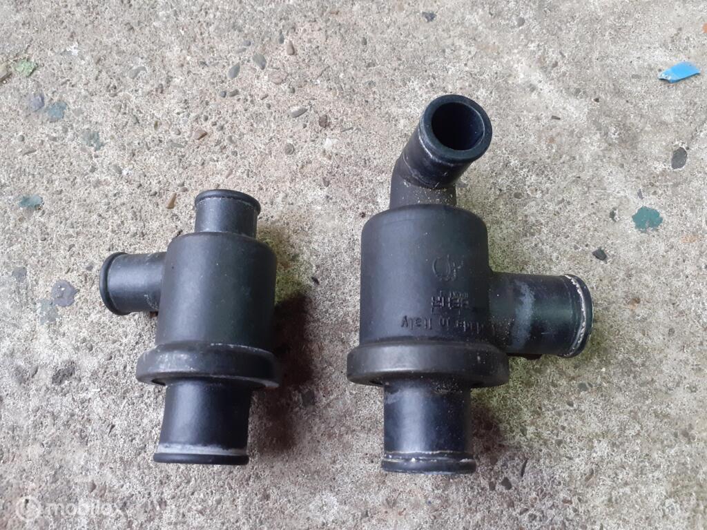 Thermonstaat koelwater 748 916 888 Monster 1098 848 999 749, Motoren, Gebruikt, Factorystore.service@ducati.com, Ophalen of Verzenden