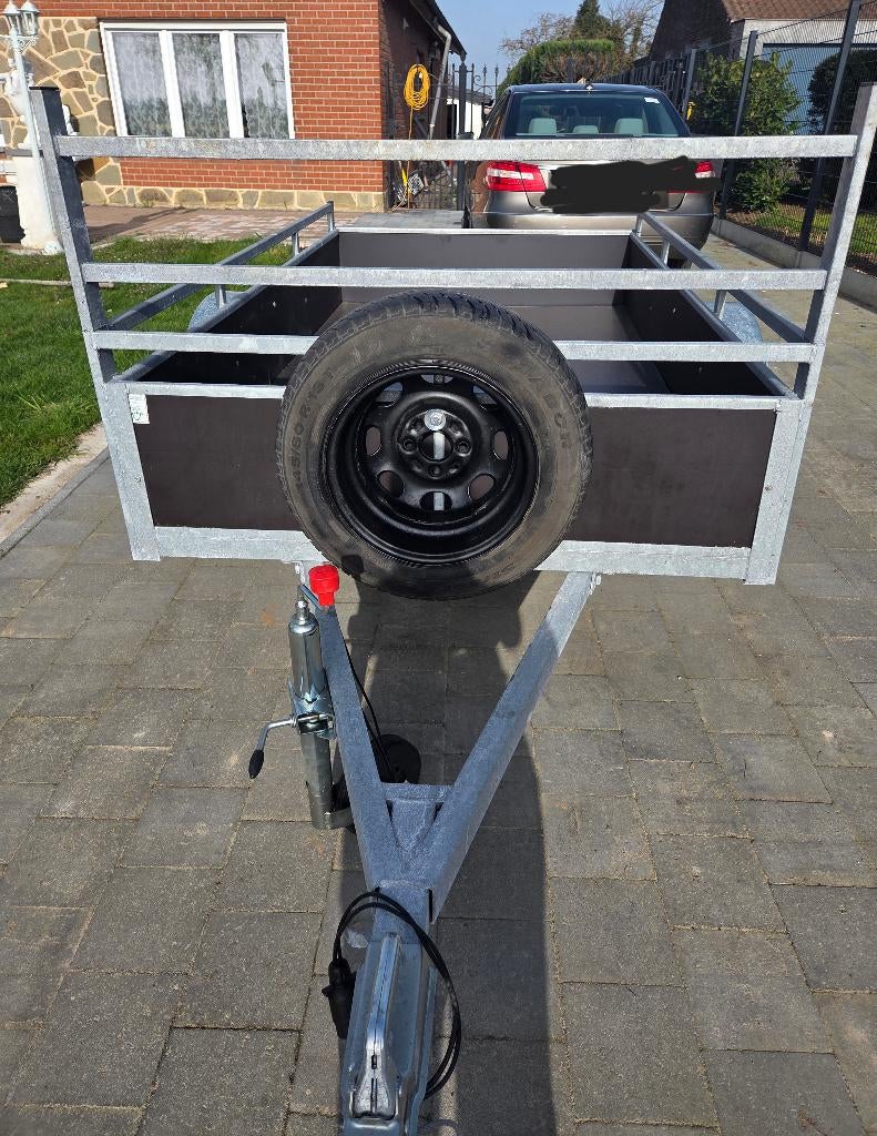 Remorque, Enlèvement, Neuf