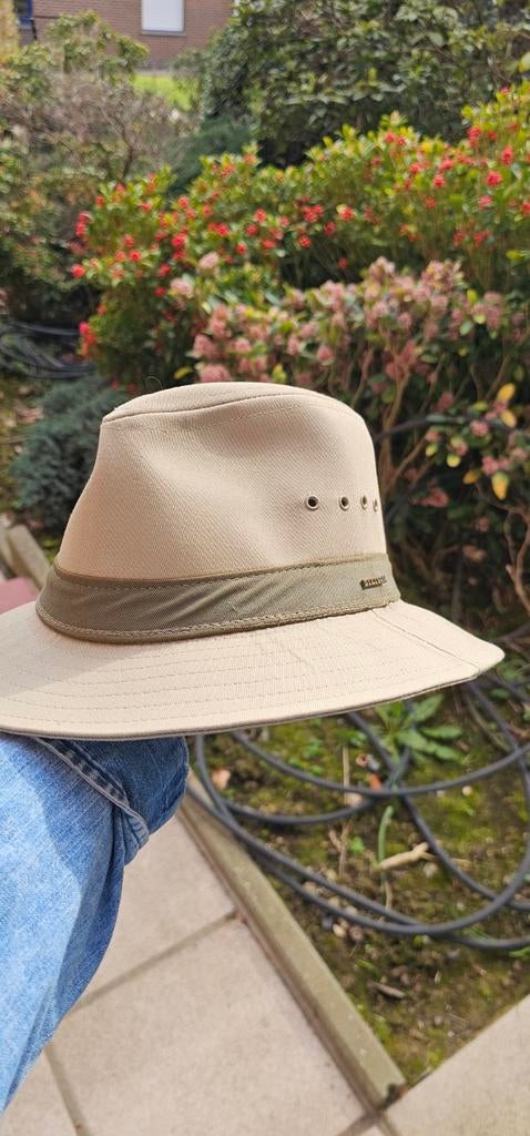 Echte Stetson hoed., Ophalen