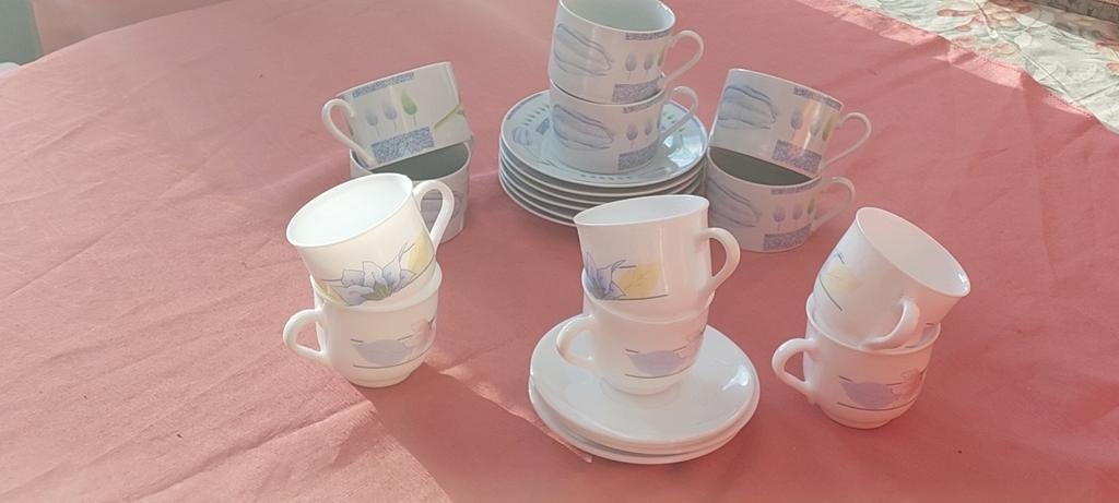 12 st koffiekopjes en onderborden, Ophalen of Verzenden, Zo goed als nieuw, Overige stijlen, Kop(pen) en/of Schotel(s)