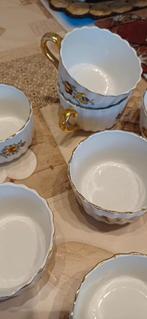 Tasses et sous tasses anciennes, Enlèvement