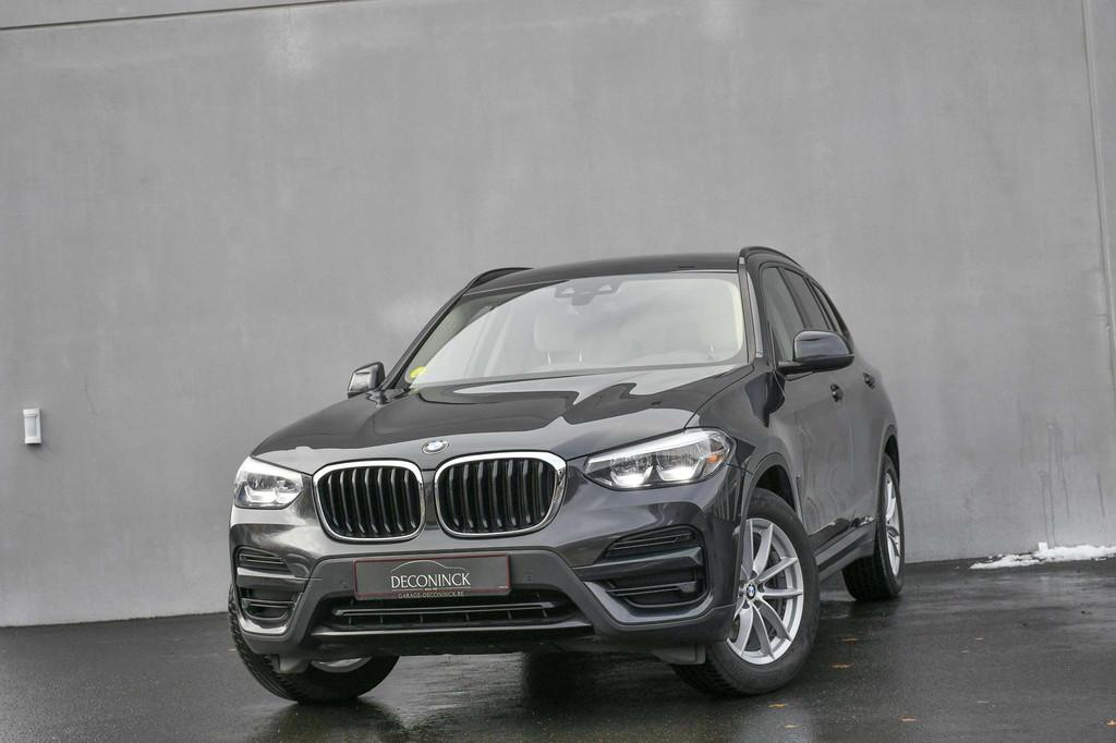 BMW X3 sDrive18dA *NAVI*LEDER*SENSOREN*HARMAN KARDON*, Auto's, BMW, 4 cilinders, 136 pk, Leder, Bedrijf