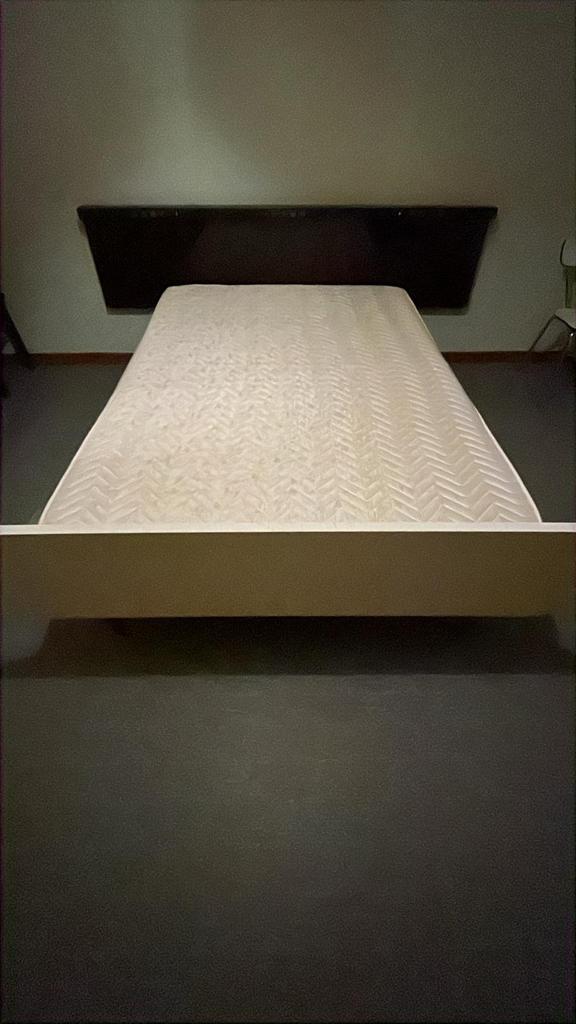 Bed met matras, Ophalen, Gebruikt, Tweepersoons, Matras