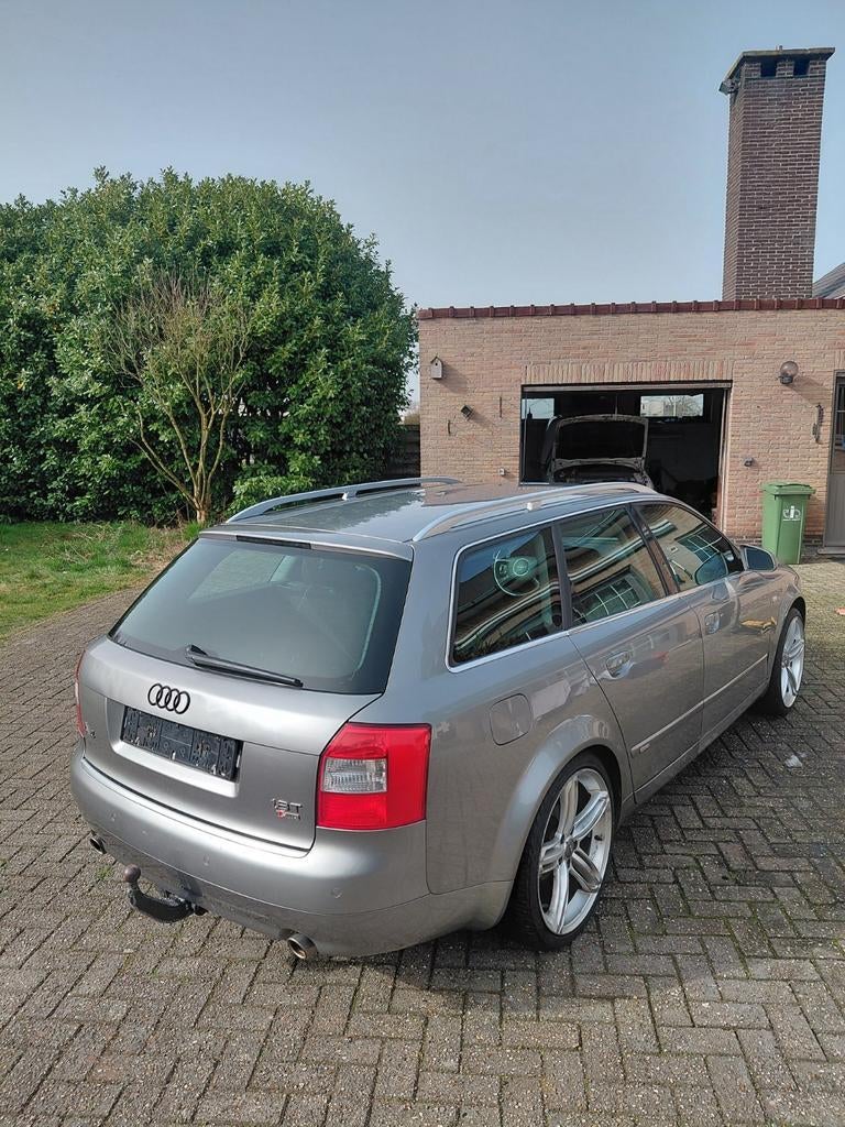 Audi A4 B6 1.8T 20V Turbo, Auto's, Audi, Voorwielaandrijving, Stof, Zwart, 4 cilinders