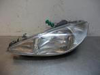 Phare gauche d'un Peugeot 206, Autos : Pièces & Accessoires, -, Utilisé, -, Peugeot