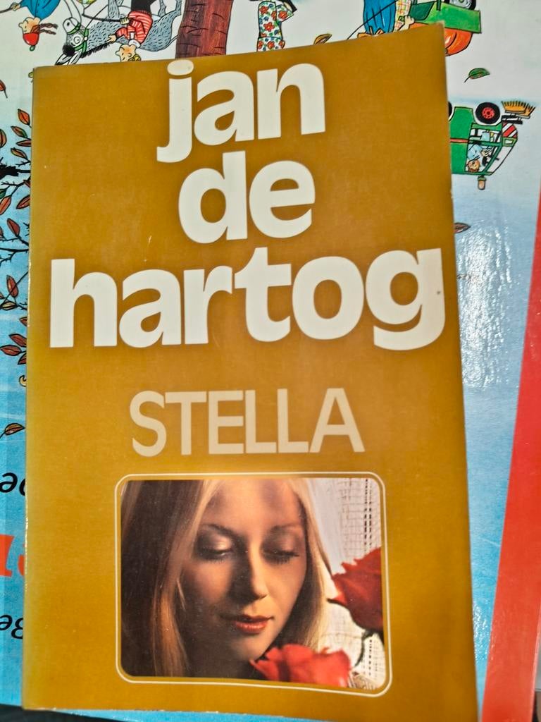 Jan de Hartog Stella, Livres, Encyclopédies, Enlèvement ou Envoi