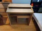 Compact houtkleurig bureau met uitschuifbaar rek — goed, Huis en Inrichting, Ophalen, Gebruikt, Bureau