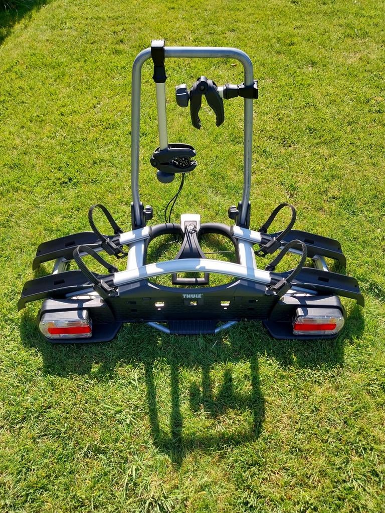 Thule fietsendrager ( 2×24kg draagkracht)Kantelbaar., Ophalen, 2 fietsen