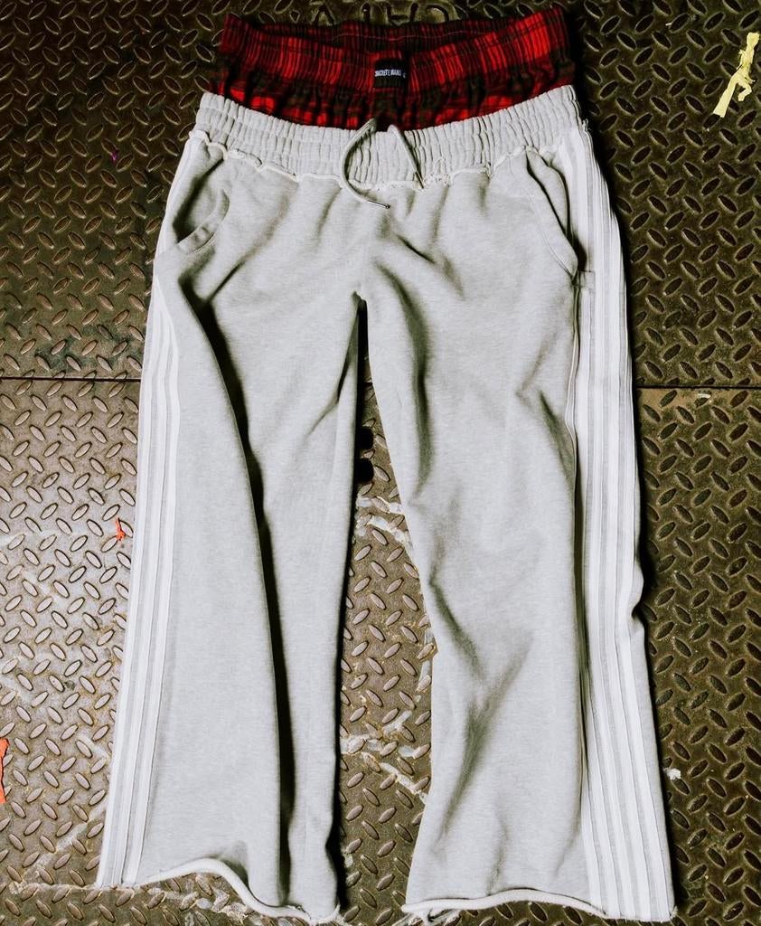 Concrete sweatpants, Kleding | Heren, Broeken en Pantalons, Ophalen of Verzenden, Nieuw, Maat 46 (S) of kleiner, Grijs
