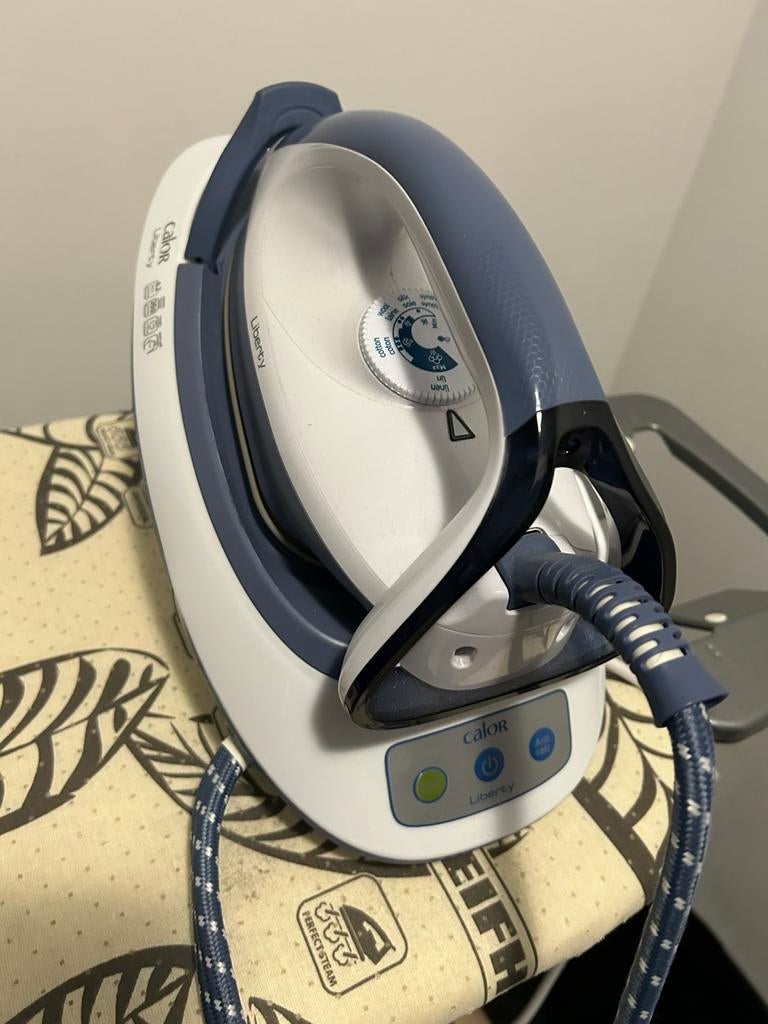 Calor. Strijkijzers, Ophalen, Zo goed als nieuw