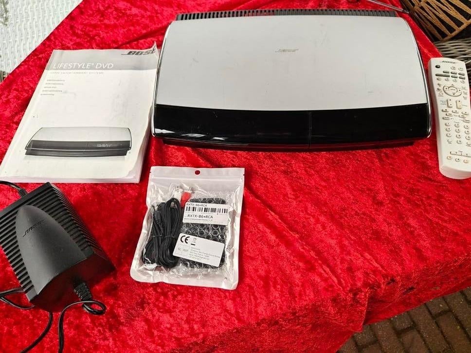 Bose lifestyle AV18 media center met bluetooth, Ophalen of Verzenden