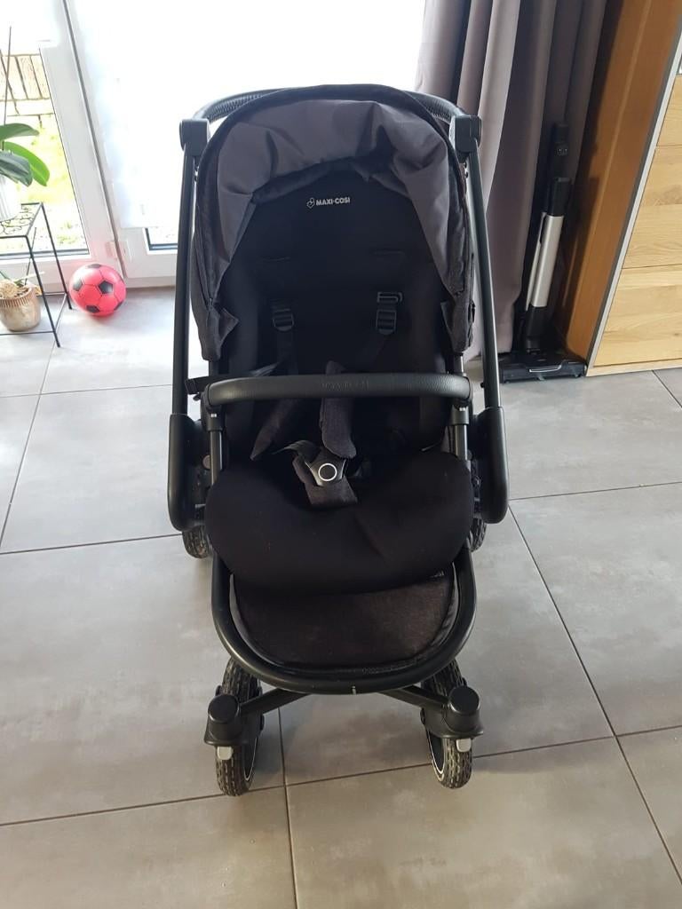 Poussette Tout-Terrain Maxi-Cosi Nova 4 roues - Super État, Enfants & Bébés, Enlèvement, Comme neuf, Poussette, Maxi-Cosi