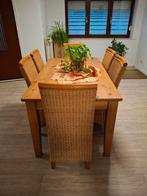 Table à manger et chaises en rotin, Maison & Meubles