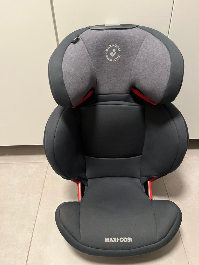Kinderstoel auto Maxicozy, Kinderen en Baby's, Autostoeltjes, Ophalen, Zo goed als nieuw, Isofix