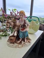 Biscuit beeldje meisje met ezel, Antiek en Kunst, Ophalen