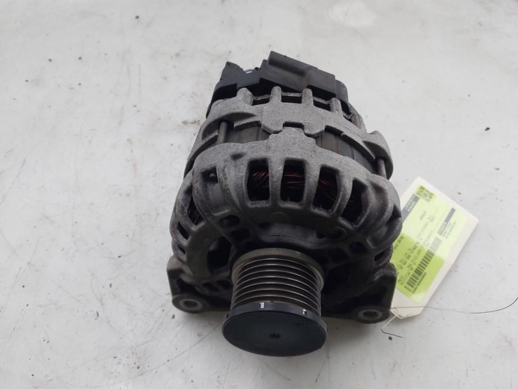 DYNAMO Clio IV Estate / Grandtour (7R) (|231006007R|), Auto-onderdelen, Motor en Toebehoren, Renault, Gebruikt