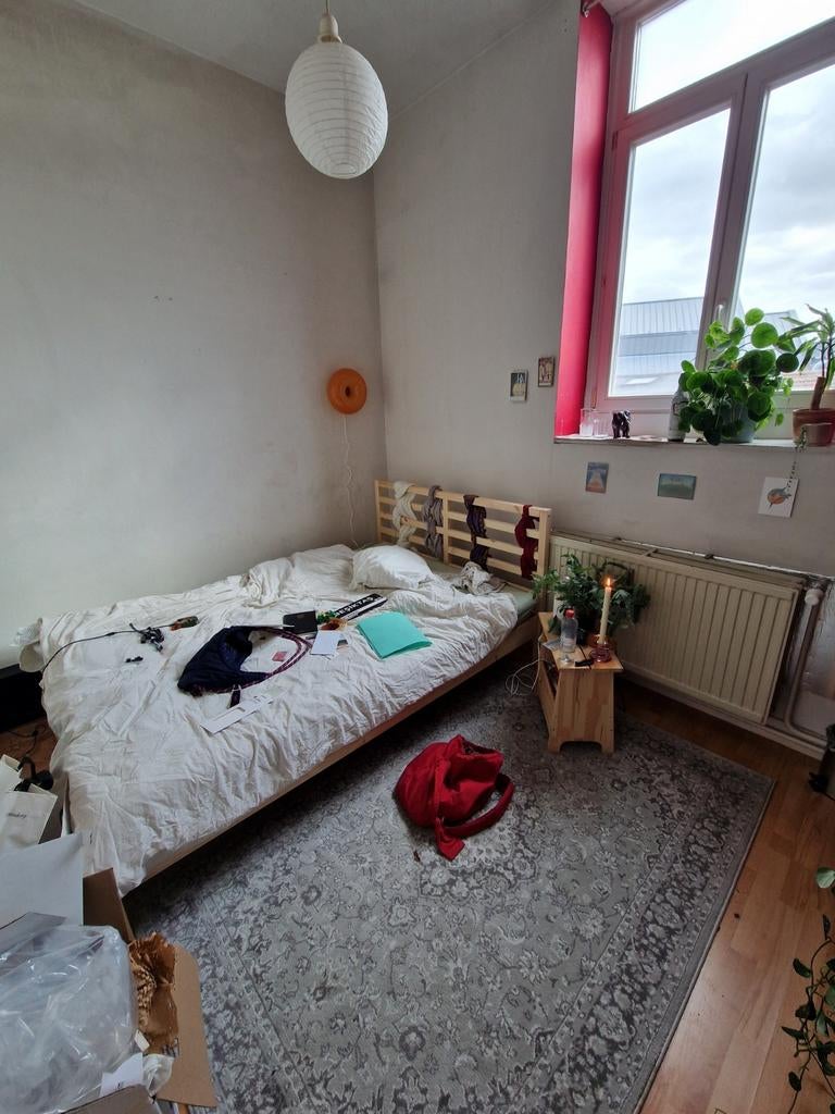 Lit TARVA 140x200 cm avec sommier à lattes., Enlèvement