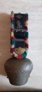 Cloche de vache suisse authentique, Antiquités & Art, Enlèvement ou Envoi