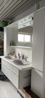 Badkamermeubel en gietijzeren bad, Ophalen, Zo goed als nieuw