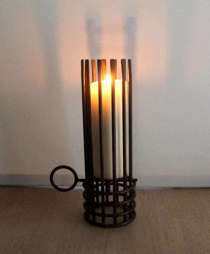 Kandelaar/kaarsenhouder smeedijzer, excentriek vintage !, Antiek en Kunst, Antiek | Kandelaars, Verzenden