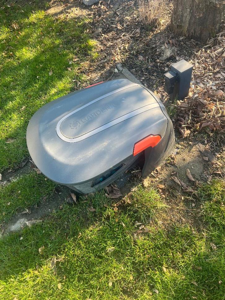 GARDENA ROBOTMAAIER 1250M2, Tuin en Terras, Robotmaaiers, Gebruikt, 20 tot 25 cm, Bestuurbaar via app, Ophalen