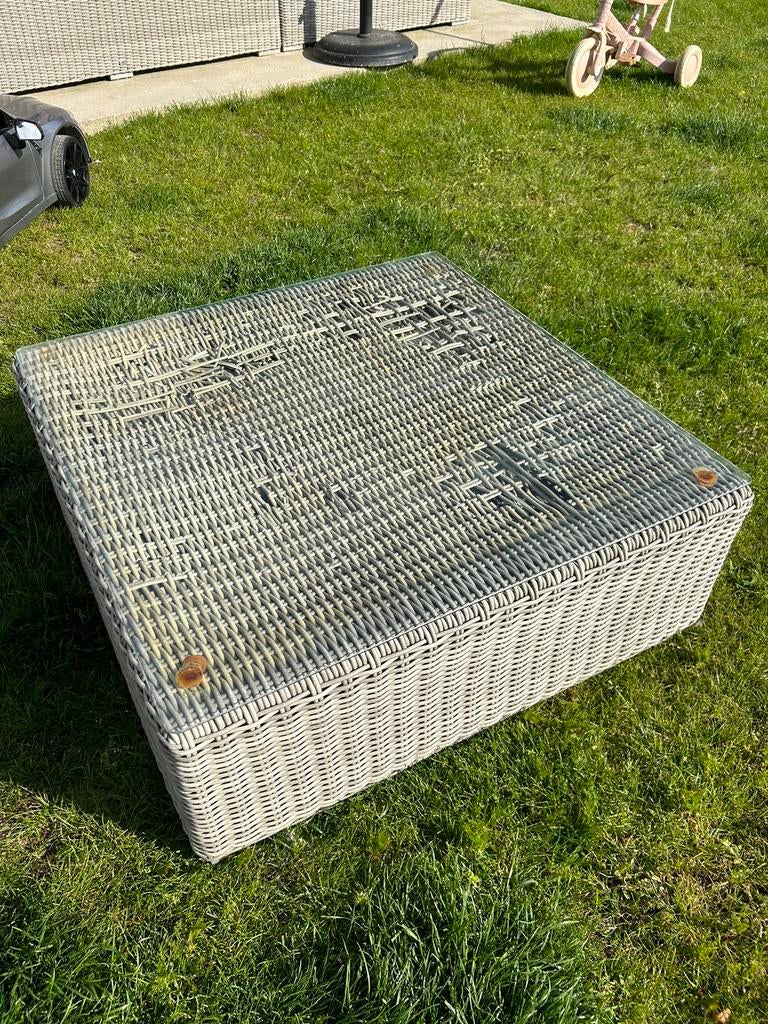 Lounge bijzet tafel met glas & kussen, Ophalen, Gebruikt