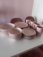 Roze borden + tassen set (IKEA), Ophalen, Bord(en)