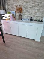 Joli Buffet blanc laqué