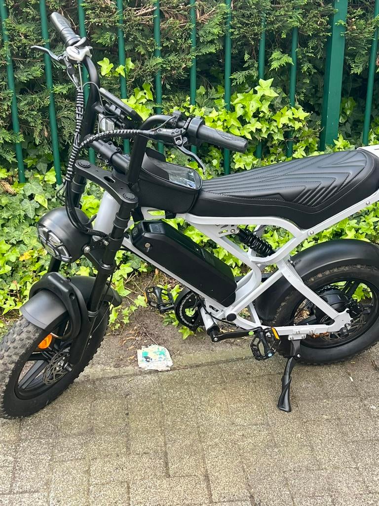 Fatbike. V20 mini, Enlèvement, Comme neuf