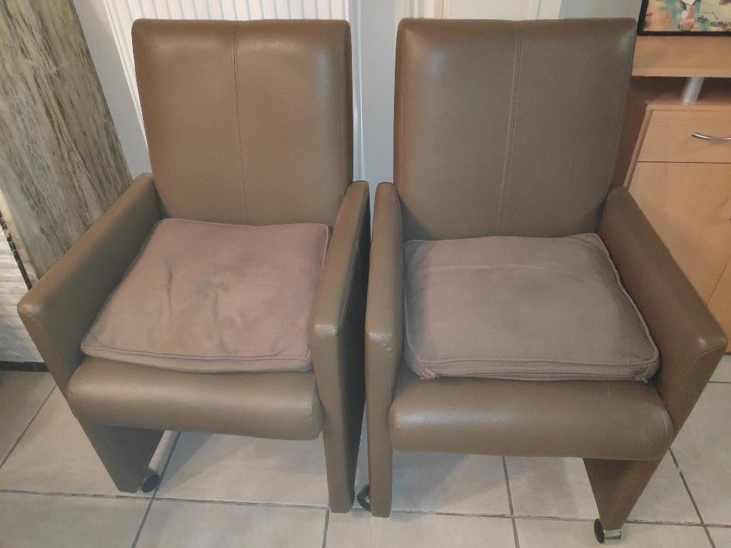 4 leren stoelen + kussens (€80 voor de set), Huis en Inrichting, Stoelen, Zo goed als nieuw, Vier, Bruin, Ophalen