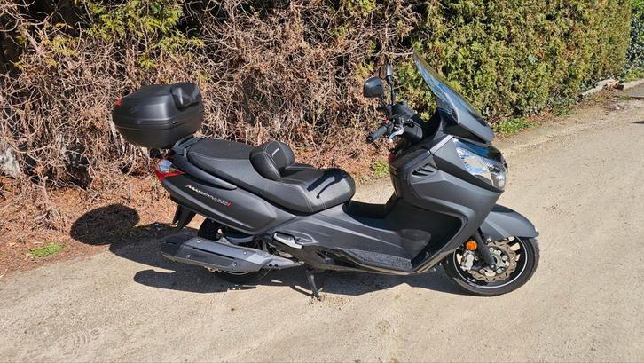 Sym Maxsym 600i, Motoren, Overige Motoren, 12 t/m 35 kW, 1 cilinder, Ophalen