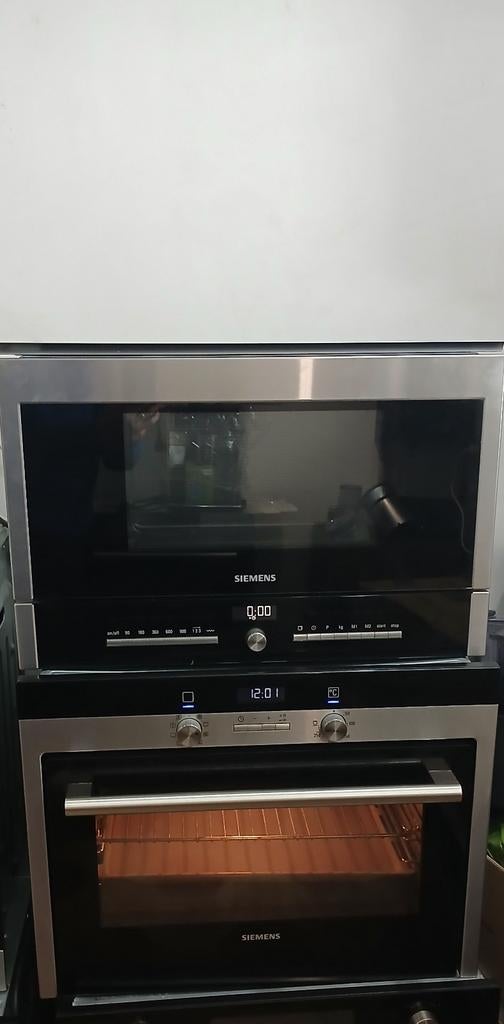Four encastrable siemens 60x45 plus micro-ondes