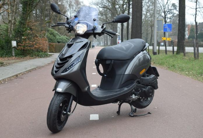 Piaggio Zip 2021 Euro 5 – 7.500 km – Custom & Performance!, Motoren, Motoren | Piaggio, Particulier, Scooter, 1 cilinder, Ophalen of Verzenden