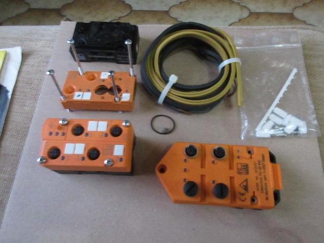 Lot IFM ASI  AC2457 + AC2514 + câble ASI + divers éléments, Télécoms, Télématique & VoIP, Utilisé, Enlèvement ou Envoi