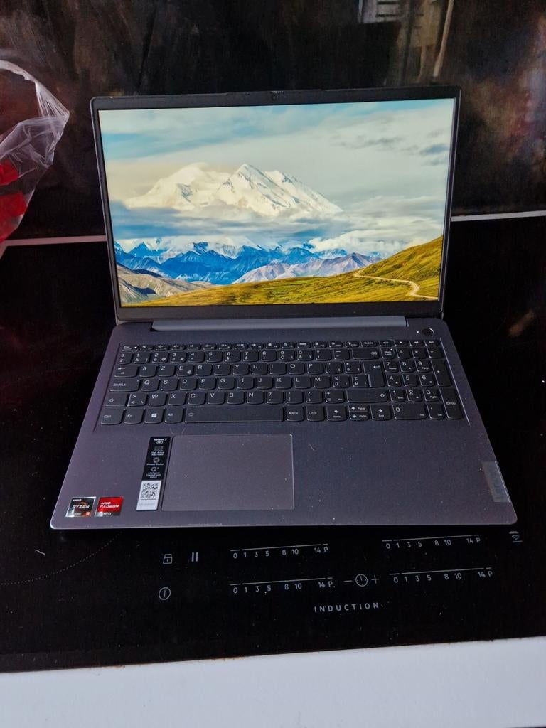 Lenovo IdeaPad 3 15ALC6, Computers en Software, Chromebooks, Ophalen of Verzenden