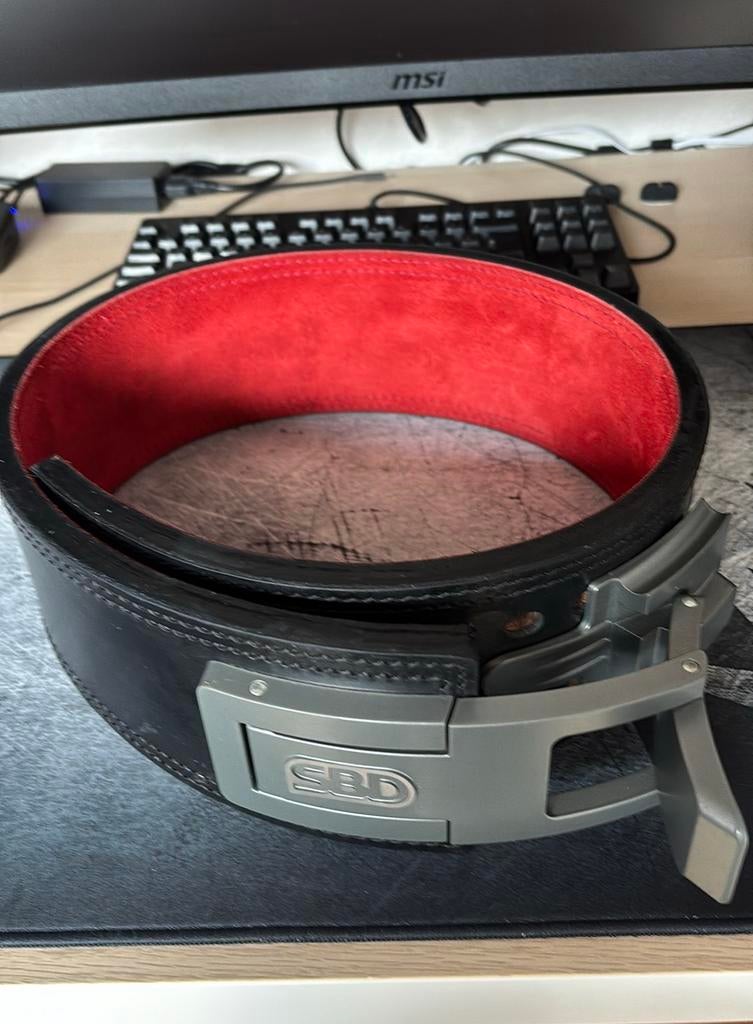SBD 13MM lever belt maat L, Sports & Fitness, Équipement de fitness, Comme neuf, Enlèvement