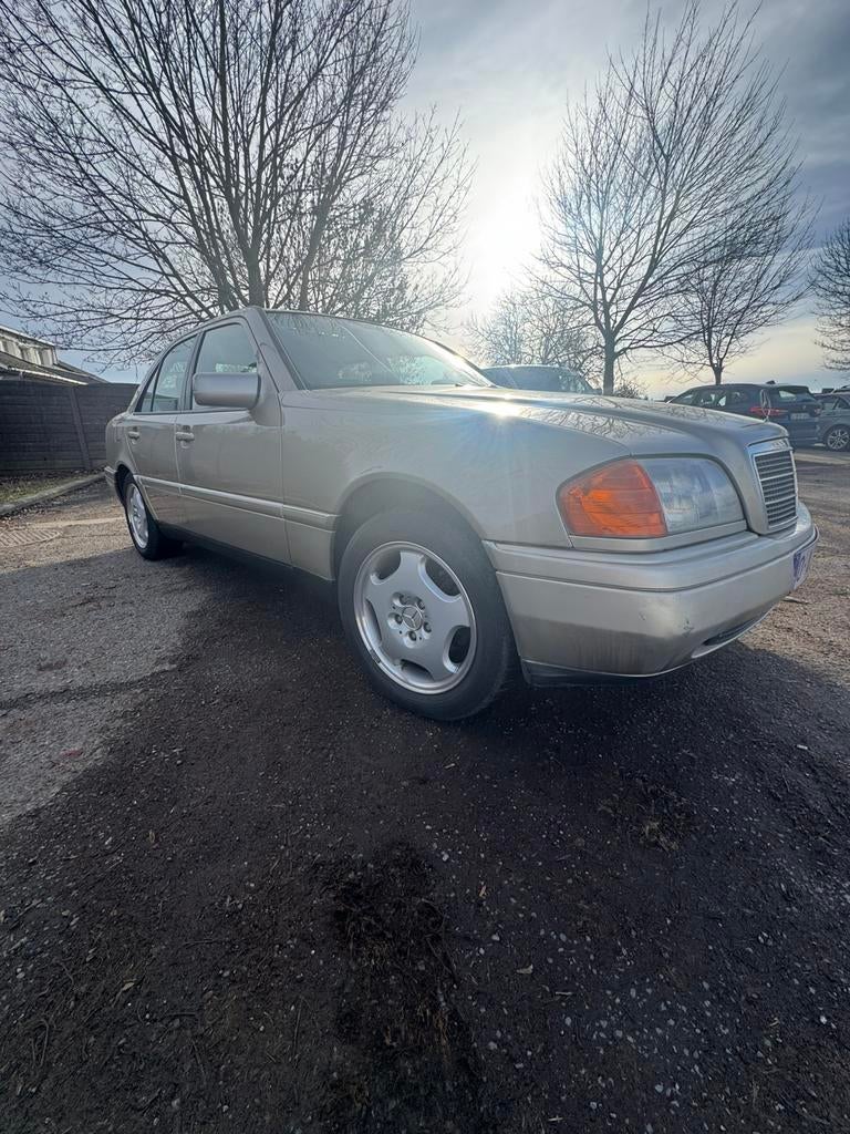 Mercedes C220 diesel Oldtimer toit ouvrant, Autos, Mercedes-Benz, Particulier, Classe C, Toit ouvrant, Diesel, Boîte manuelle