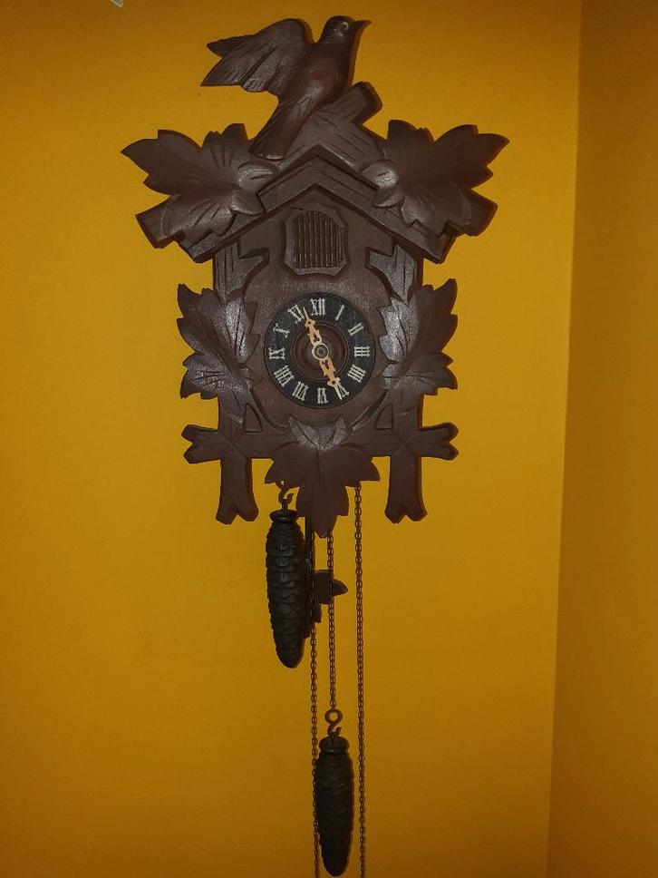Une horloge à coucou, Antiquités & Art, Antiquités | Horloges, Enlèvement ou Envoi