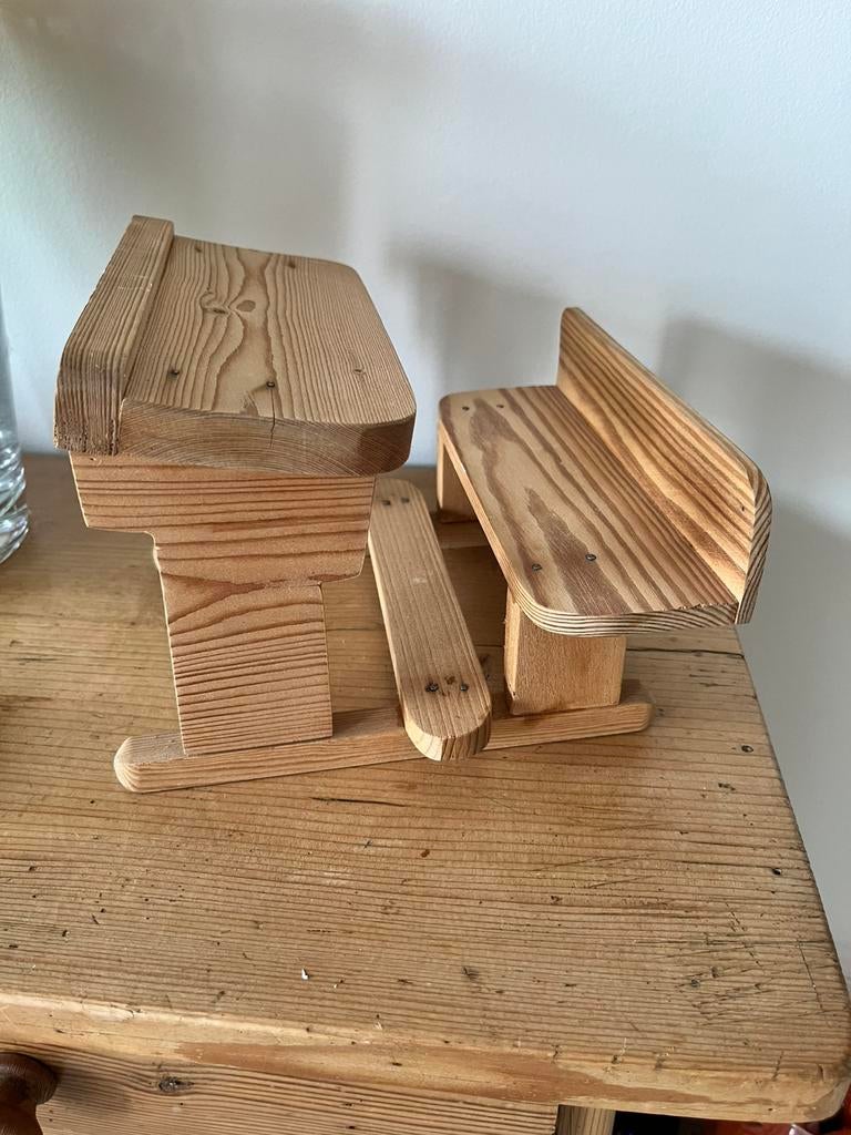 Mini banc d'école en bois, Antiquités & Art, Enlèvement ou Envoi