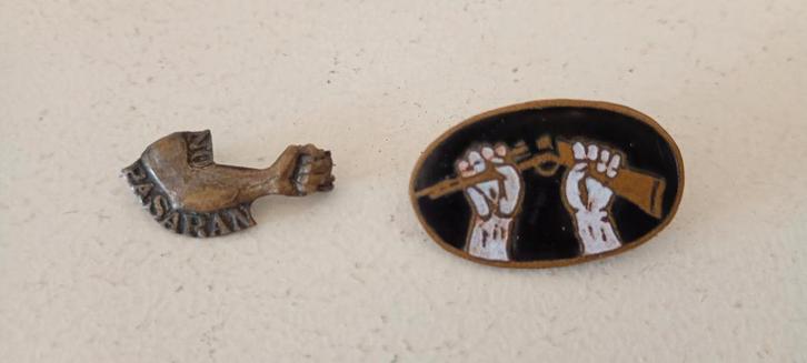 2 insignes résistance pacifiste Hollande Nederland, Collections, Objets militaires | Seconde Guerre mondiale, Autres, Enlèvement ou Envoi